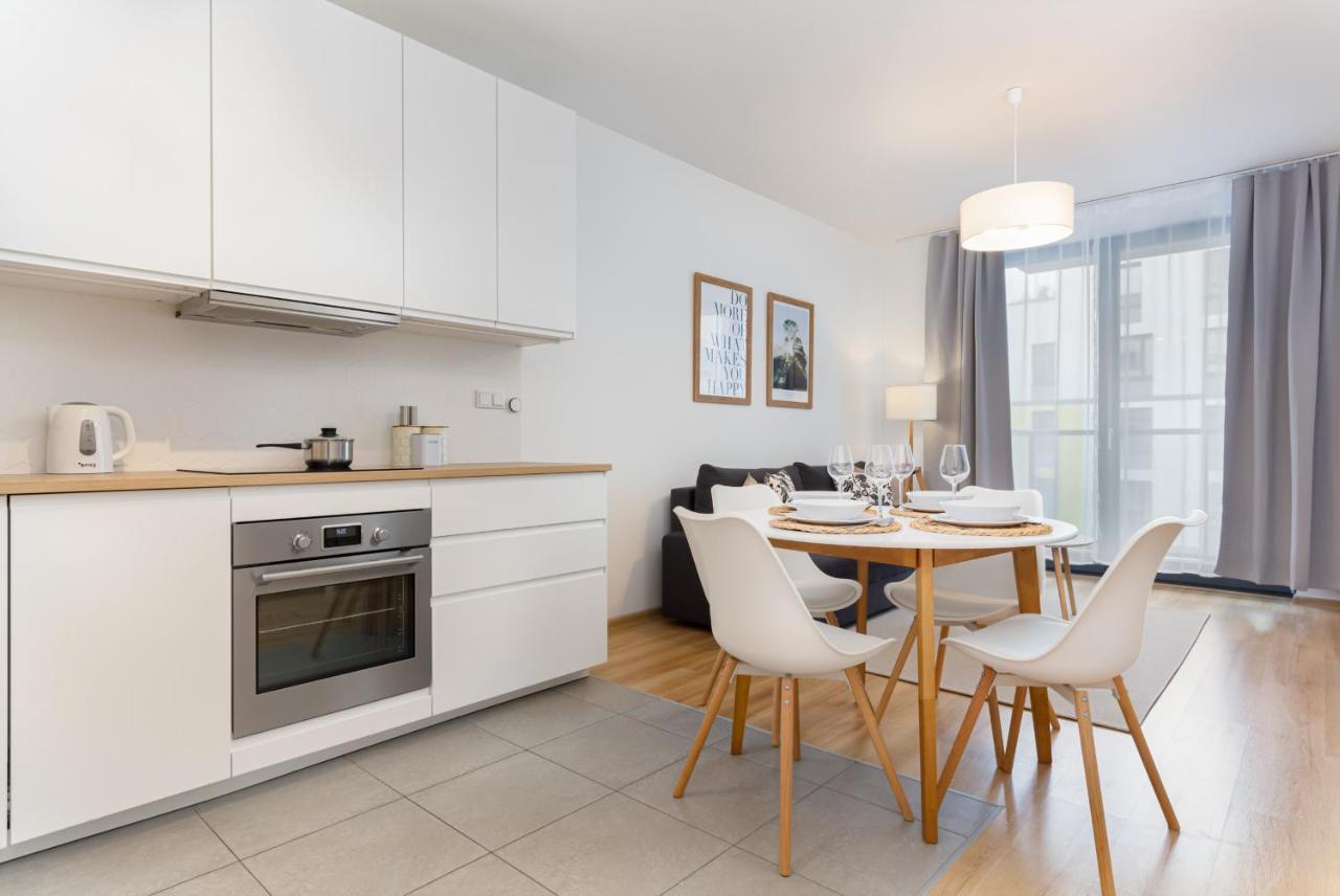 Apartments Varsovia Kasprzaka By Noclegi Renters Extérieur photo
